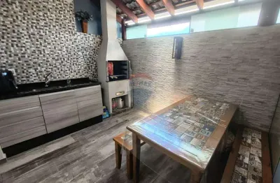 Sobrado de 113m2,  com 3  dorms, 1 suite em Condominio fechado, no Alto do Ipiranga