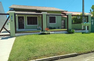 Casa com 3 quartos à venda na Rua Getúlio Vargas, 1600, Centro, Imbé