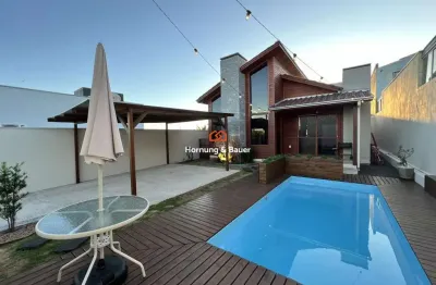 Casa com piscina à venda em estância velha no bairro lago azul!