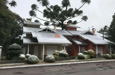 Belíssima casa à venda em gramado no bairro planalto | condomínio das bromélias