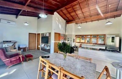 Casa com quiosque e amplo espaço de pátio à venda em novo hamburgo no bairro são jorge!