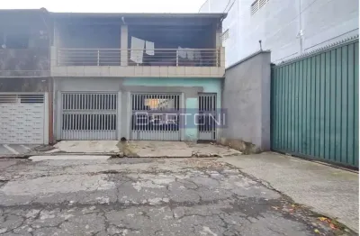 Vende-se imóvel para renda com 3 casas em taboão são bernardo do campo localizado em rua sem saída