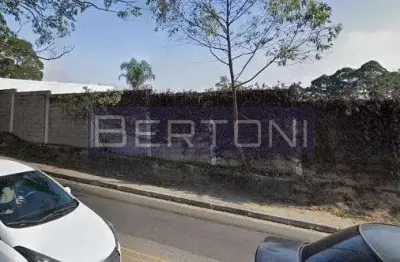 Vende-se terreno localizado no bairro dos casa são bernardo do campo
