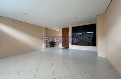 Vende-se sobrado com 03 dormitórios, 01 suíte, 02 vagas em paulicéia são bernardo do campo