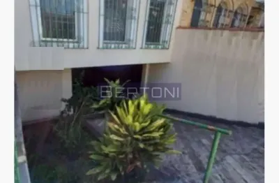Vende-se  sobrado com 04 dormitórios 04 vagas de garagem em alvinópolis são bernardo do campo