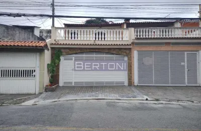 Vende-se sobrado de 184, 77 m2 com 3 dormitórios, 1 suite, sacada, portão automático localizado em taboão  são bernardo do campo