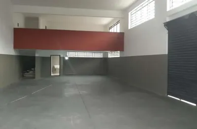 Barracão / Galpão / Depósito para alugar na Rua Apiaí, Jardim Leocádia, Sorocaba