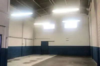 Barracão / Galpão / Depósito para alugar na Rua Quinze de Agosto, 007, Jardim Leocádia, Sorocaba