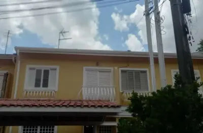 Casa em Condomínio para Locação em Sorocaba, Boa Vista, 3 dormitórios, 1 suíte, 2 banheiros, 2 vagas