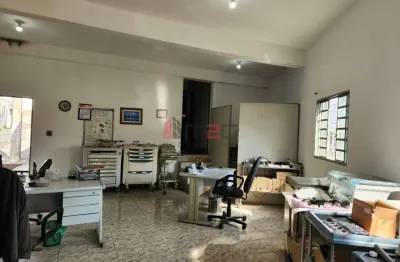 Barracão / Galpão / Depósito à venda na Vila Pereira Cerca, São Paulo 