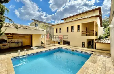 Cond são paulo ii - sobrado 3 dorms / 1 ste. piscina, churrasqueira, lareira