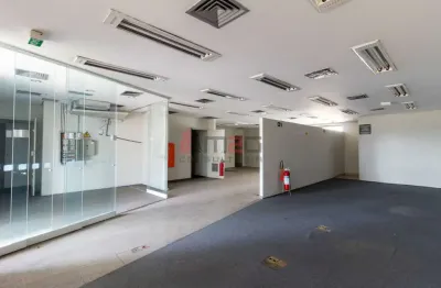 Ponto comercial com 6 salas para alugar em Alto de Pinheiros, São Paulo 