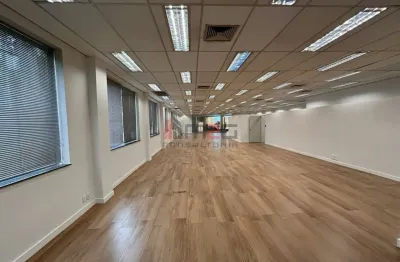 Casa comercial com 2 salas para alugar no Jardim Paulistano, São Paulo 