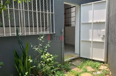 Casa com 3 quartos à venda em Alto da Lapa, São Paulo 