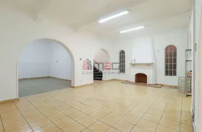 Casa comercial com 3 salas para alugar no Pacaembu, São Paulo 