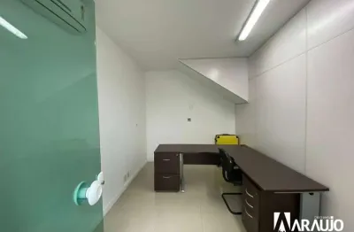 Casa comercial com 8 salas para alugar na Rua Treze de Maio, 47, Centro, Itajaí
