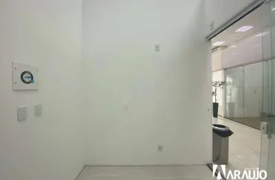 Sala comercial para alugar na Rua Hercílio Luz, 654, Centro, Itajaí