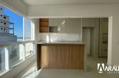Apartamento com 02 suítes para alugar em navegantes