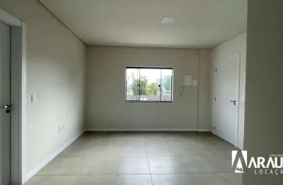 Apartamento com 1 dormitório para alugar no centro de navegantes