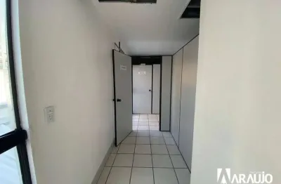 Sala comercial com 1 sala para alugar na Rua Doutor José Bonifácio Malburg, 143, Centro, Itajaí
