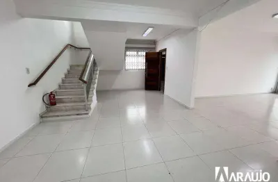 Sobrado com 4 dormitórios para alugar no centro - itajaí