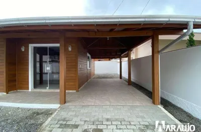 Casa com 2 quartos para alugar na Arnoldo Serafim, 37, Espinheiros, Itajaí