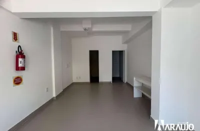 Sala comercial com 1 sala para alugar na Rua Secretário José Schubert Junior, 147, Centro, Navegantes