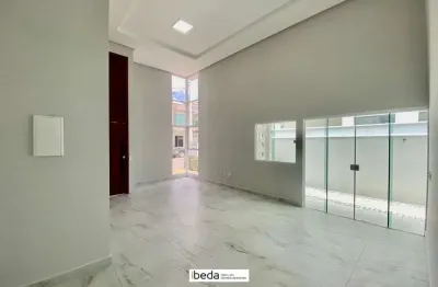 Casa nova à venda no condomínio novo leblon - 3 quartos, 4 vagas fino acabamento
