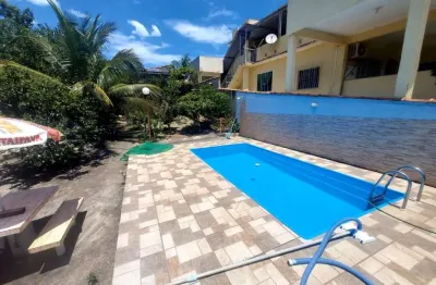 Casa com 2 quartos à venda na rua vinte e quatro, manu manuela, maricá, 140 m2 por r$ 480.000