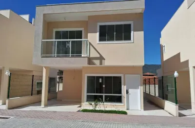 Casa em condomínio fechado com 3 quartos à venda na rua maria celeste tostes barros, maravista, niterói por r$ 750.000