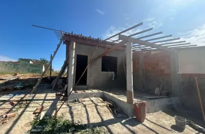 Casa com 2 quartos à venda na rua santa rita de cássia, cordeirinho (ponta negra), maricá por r$ 490.000