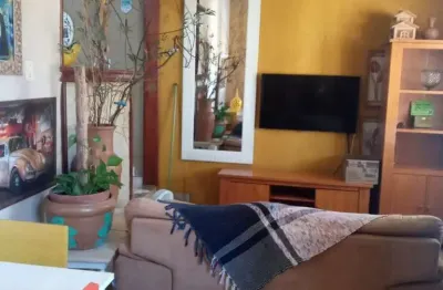 Casa com 2 quartos à venda na rua antônio de castilho, 4, inoã, maricá por r$ 345.000