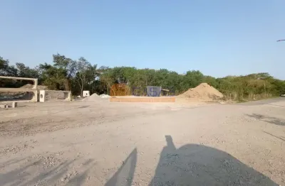 Terreno à venda na avenida prefeito alcebíades mendes, -, são josé do imbassaí, maricá por r$ 175.000