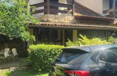 Casa em condomínio fechado com 3 quartos à venda na rua perminio mendonça souza, 190, itaipu, niterói por r$ 1.200.000