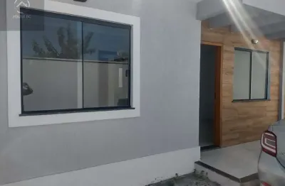 Casa em condomínio fechado com 2 quartos à venda na rua waldir tavares guapyassú de sá, jardim atlântico central (itaipuaçu), maricá, 70 m2 por r$ 325.000