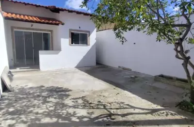 Casa com 2 quartos à venda na rua ivan dias pereira, jardim atlântico leste (itaipuaçu), maricá por r$ 380.000