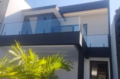 Casa com 4 quartos à venda na rua josé de carvalho heitor, 66, camboinhas, niterói, 290 m2 por r$ 2.600.000