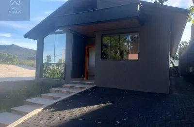Casa em condomínio fechado com 4 quartos à venda na rua raul alfredo de andrade, 540, caxito, maricá por r$ 690.000
