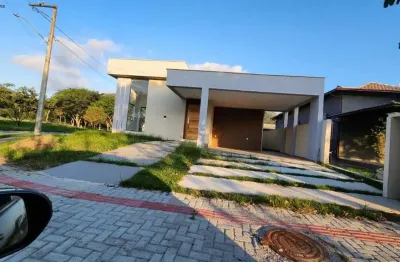 Casa em condomínio fechado com 3 quartos à venda na rodovia ernani do amaral peixoto, 15393, inoã, maricá, 385 m2 por r$ 849.000