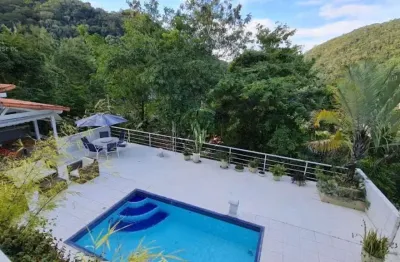 Casa em condomínio fechado com 4 quartos à venda na avenida central ewerton xavier, 808, itaipu, niterói, 420 m2 por r$ 1.100.000