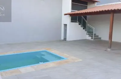 Casa em condomínio fechado com 3 quartos à venda na rua teresa lópes, 220, arsenal, são gonçalo por r$ 530.000