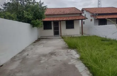 Casa com 2 quartos à venda na rua getúlio vargas, jardim atlântico oeste (itaipuaçu), maricá por r$ 420.000