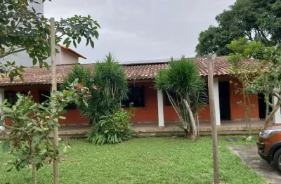 Casa com 3 quartos à venda na rua doutor creso ribeiro, 212, são josé do imbassaí, maricá por r$ 590.000