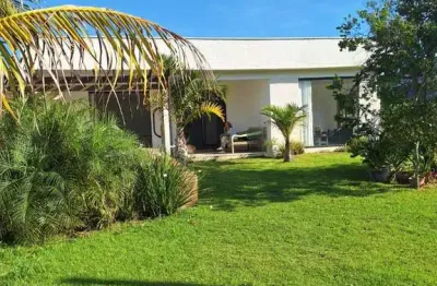 Casa em condomínio fechado com 2 quartos à venda na alameda principal, s/n, jaconé (ponta negra), maricá por r$ 450.000