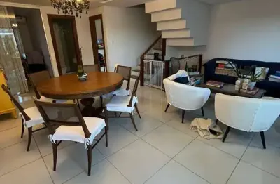 Casa em condomínio fechado com 3 quartos à venda na rua jandiroba, patamares, salvador, 190 m2 por r$ 950.000