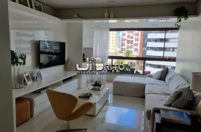 Apartamento 135 m²| 3  quartos com 2 suítes| nascente total| 3 vagas + depósito