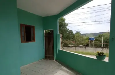 Ótima casa em guaratiba, a cinco minutos a pé do brt pingo d'àgua