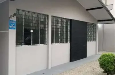 Casa para locação em curitiba, água verde, 3 dormitórios, 1 banheiro, 4 vagas