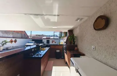 Sobrado galo branco ,vende ou troca por chacaras em caçapava