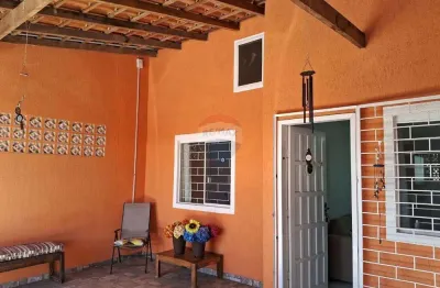 Casa térrea excelente localização oportunidade única 60m² perto da praia aceita financiamento